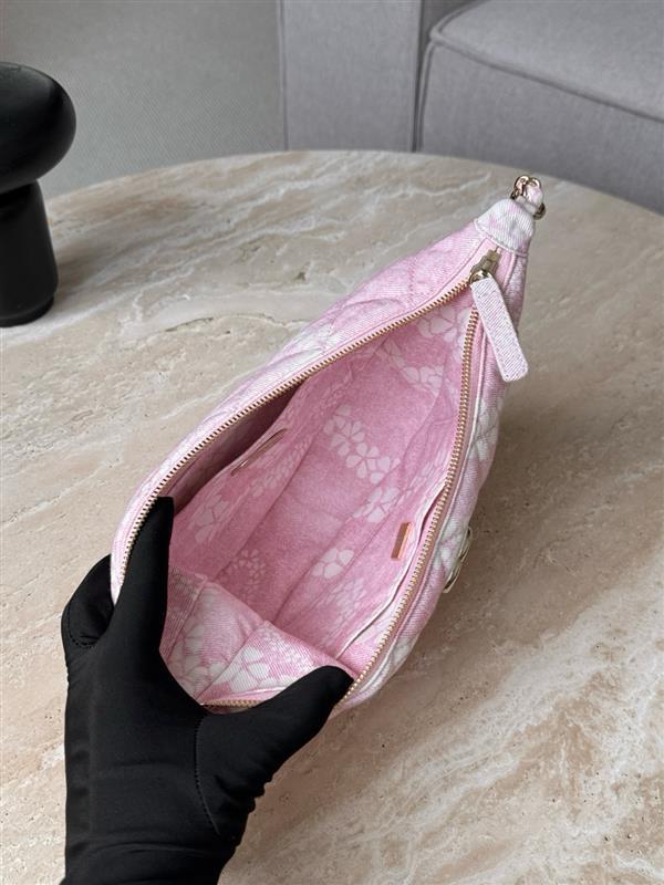 2026127214756342 800